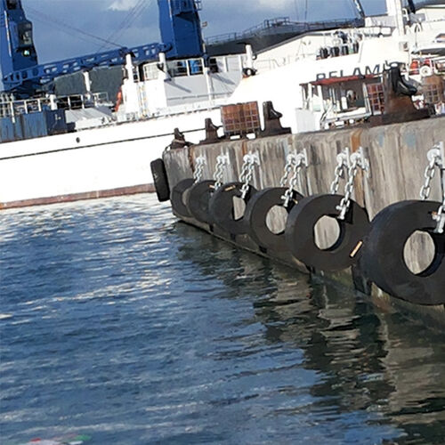 최신 회사 사례 블랙 실린더 해상 펜더 고충과 낮은 유지 보수를 위한 내구성 있는 펜더