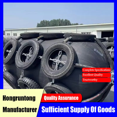 Pneumatic Rubber Fender Lightweight Structure Excellent Pressure Resistance Easy Installation