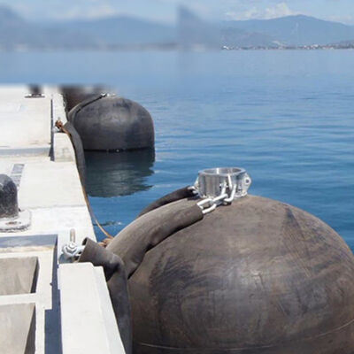 부식 저항성 설계 해상 펜더 높은 부하 용량 쉽게 설치