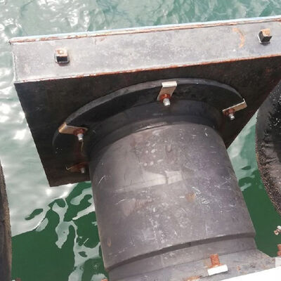 Heavy Duty Rubber Material Cell Rubber Fender with Firm Flange Installation and Excellent Buffer Performance